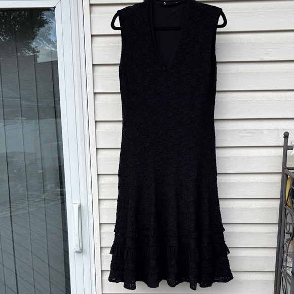 Fuzzi Dresses & Skirts - FUZZI Italy Ladies black Roses Floral Midi Dress-S-Wedding-Holidays-Gorgeous!